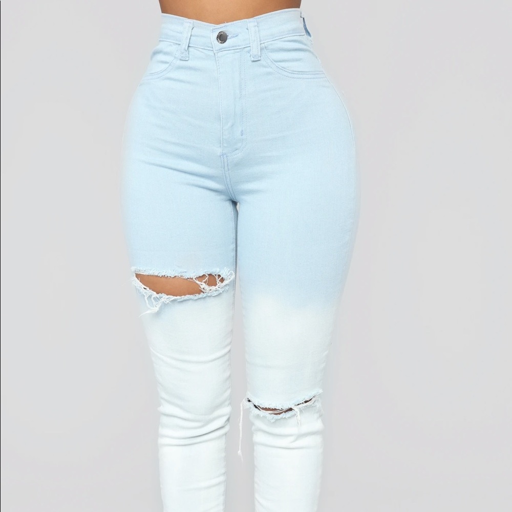 Fashion Nova high waisted ombré distressed jeans 9 - Picture 4 of 15